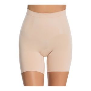 Spanx Soft Nude OnCore High Rise Mid-thigh Short Shapewear Size Small